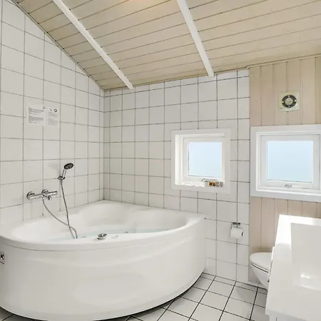 別荘 Awesome Home In Nordborg With Sauna ノーポ