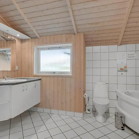 Awesome Home In Nordborg With Sauna 別荘