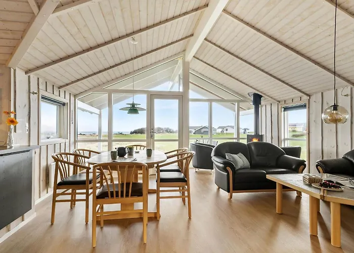 بيت للعطل Vinkelbaek *