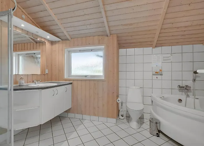 Vinkelbaek بيت للعطل